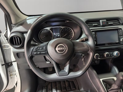 2024 Nissan Versa 4 pts. Sense, TM5, a/ac., R-15