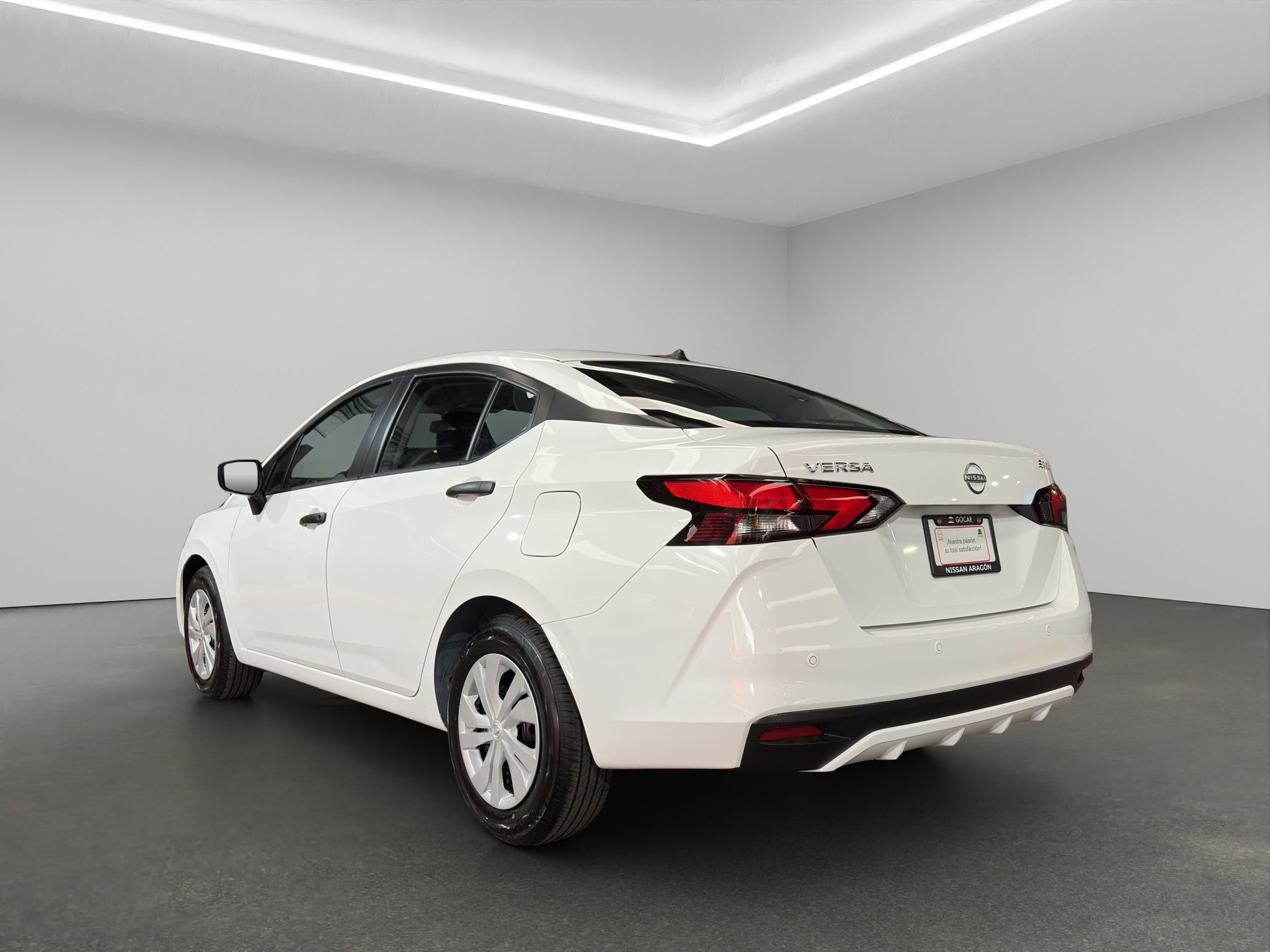 2024 Nissan Versa 4 pts. Sense, TM5, a/ac., R-15