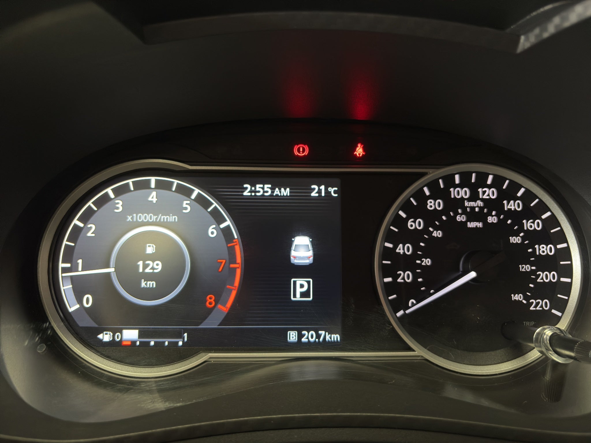 2024 Nissan Versa 4 pts. Advance, CVT, a/ac., f. niebla, RA-16