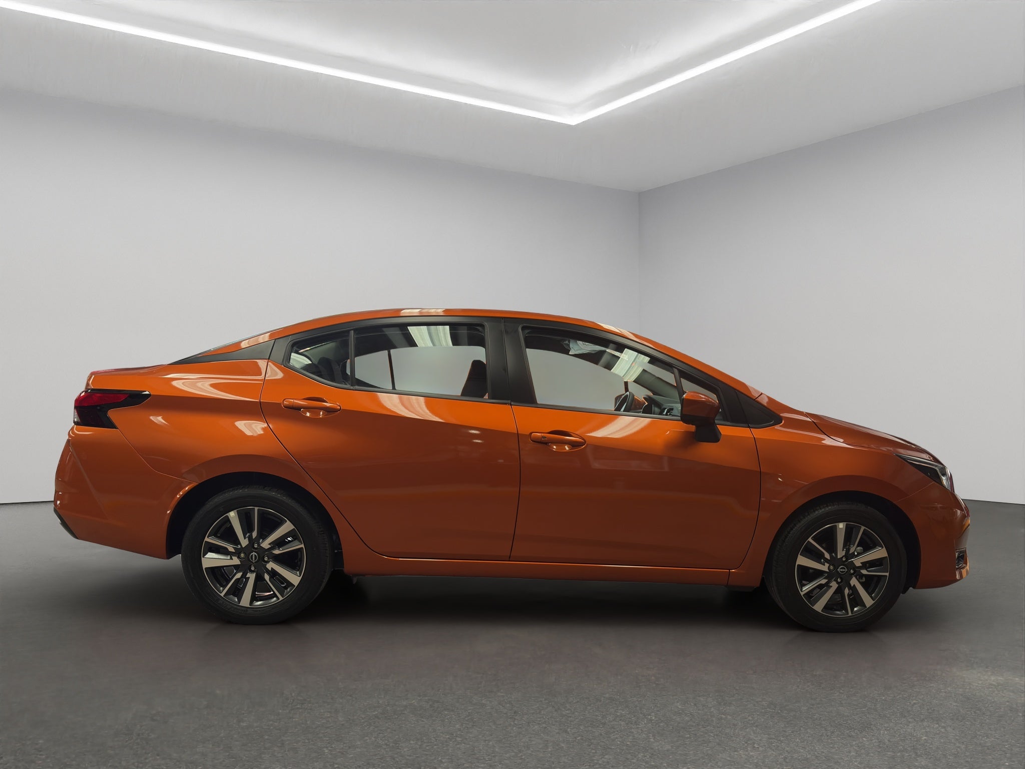 2024 Nissan Versa 4 pts. Advance, CVT, a/ac., f. niebla, RA-16