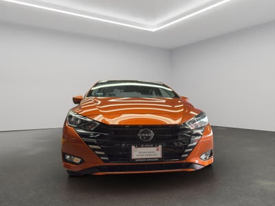 2024 Nissan Versa 4 pts. Advance, CVT, a/ac., f. niebla, RA-16