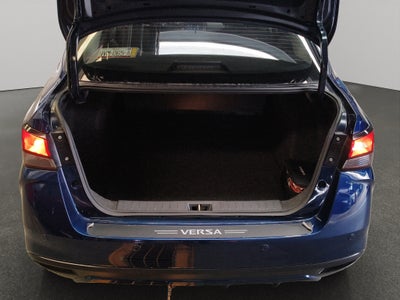 2024 Nissan Versa 4 pts. Sense, CVT, a/ac., R-15