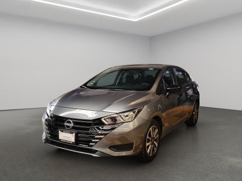 2025 Nissan Versa 4 pts. Sense, TM5, a/ac., R-15 (línea anterior)