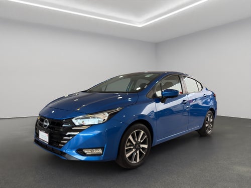 2024 Nissan Versa 4 pts. Advance, CVT, a/ac., f. niebla, RA-16