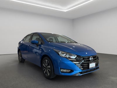 2024 Nissan Versa 4 pts. Advance, CVT, a/ac., f. niebla, RA-16