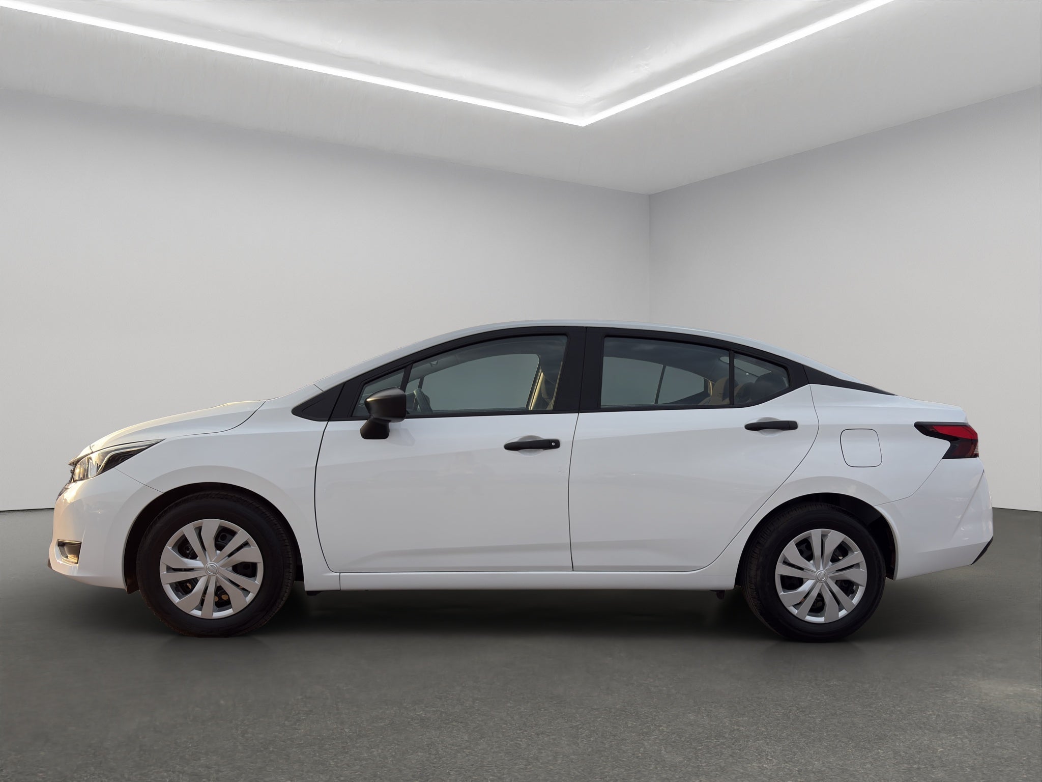 2024 Nissan Versa 4 pts. Sense, CVT, a/ac., R-15