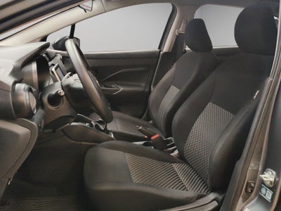 2024 Nissan Versa 4 pts. Sense, TM5, a/ac., R-15