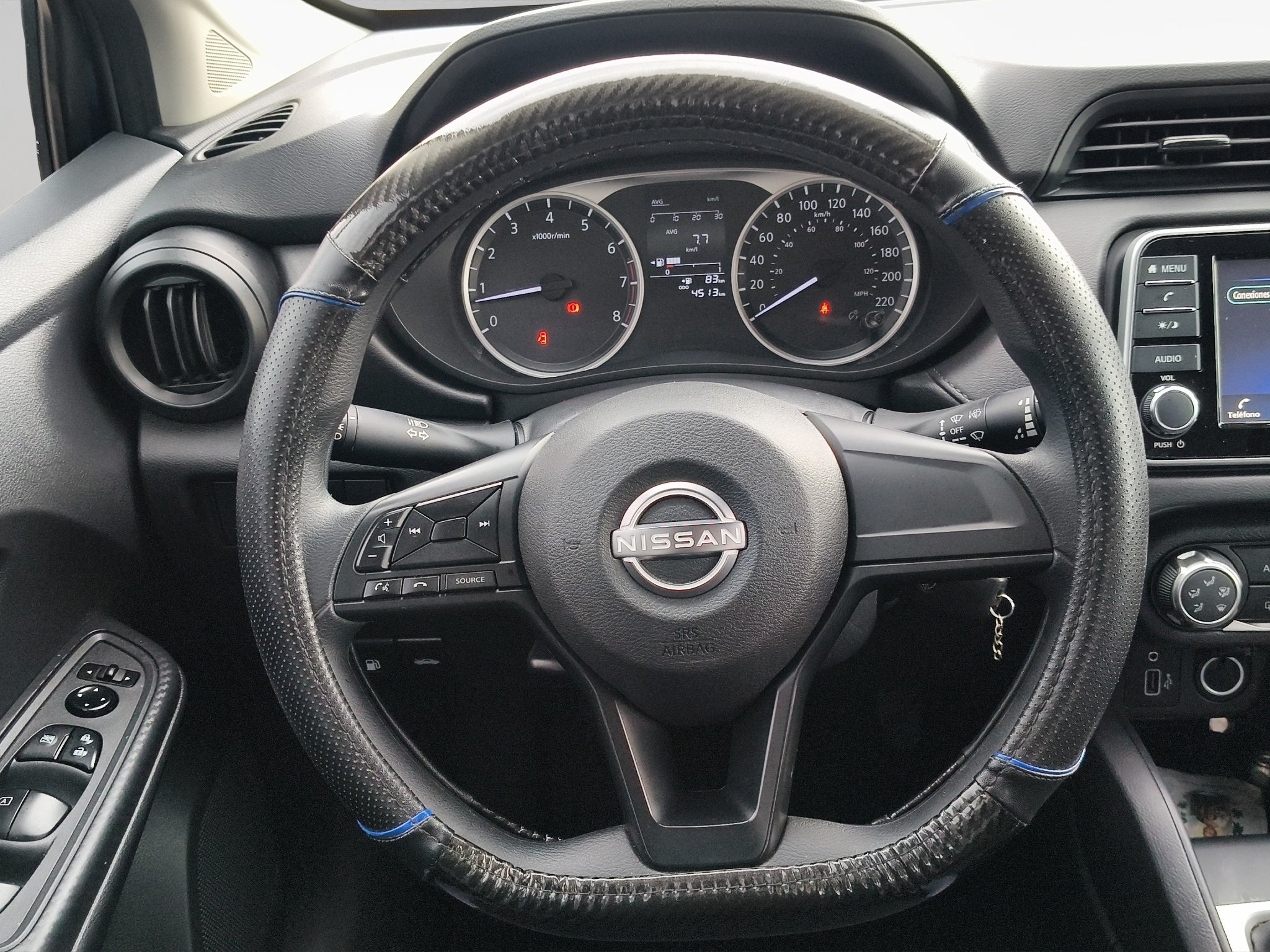 2025 Nissan Versa 4 pts. Sense, TM5, a/ac., R-15 (línea anterior)