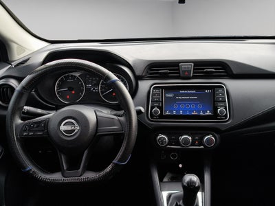2025 Nissan Versa 4 pts. Sense, TM5, a/ac., R-15 (línea anterior)
