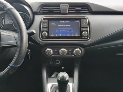 2025 Nissan Versa 4 pts. Sense, TM5, a/ac., R-15 (línea anterior)