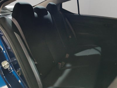 2025 Nissan Versa 4 pts. Sense, TM5, a/ac., R-15 (línea anterior)