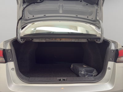 2024 Nissan Versa 4 pts. Sense, CVT, a/ac., R-15