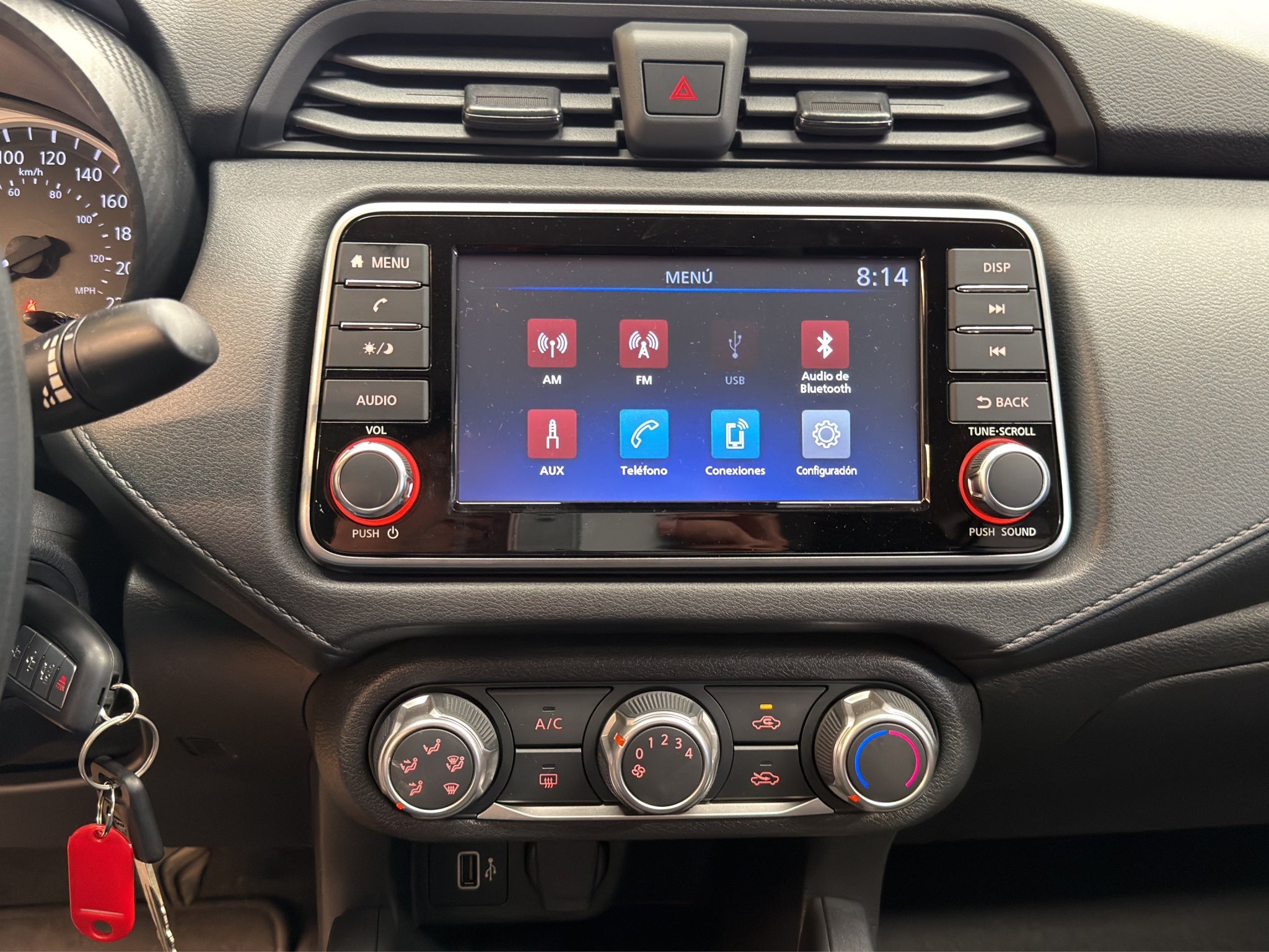 2024 Nissan Versa 4 pts. Sense, TM5, a/ac., R-15