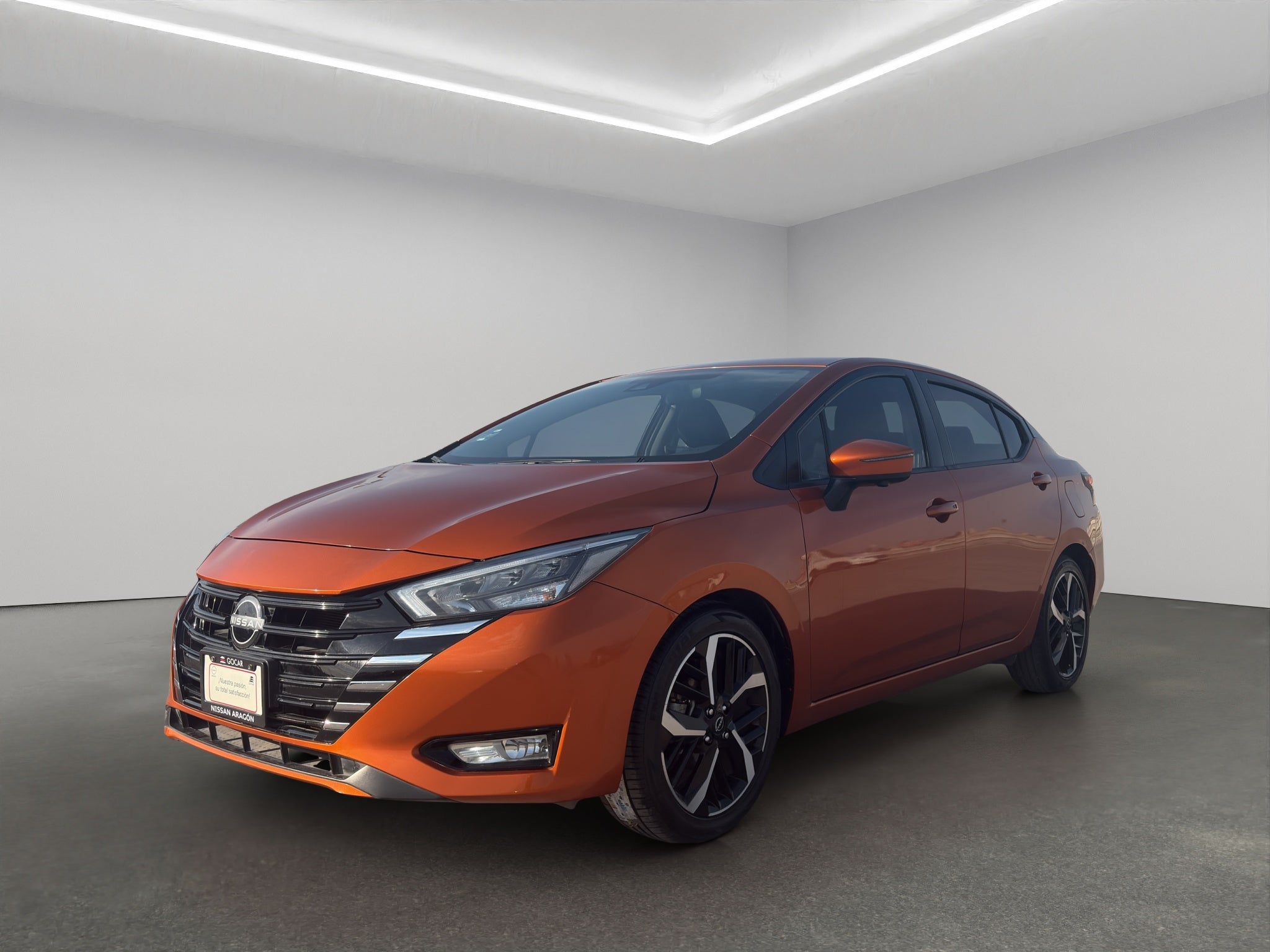 2024 Nissan Versa 4 pts. Exclusive, CVT, a/ac. Aut., piel, f. niebla, f. led, RA-17