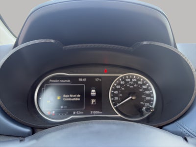 2024 Nissan Versa 4 pts. Exclusive, CVT, a/ac. Aut., piel, f. niebla, f. led, RA-17