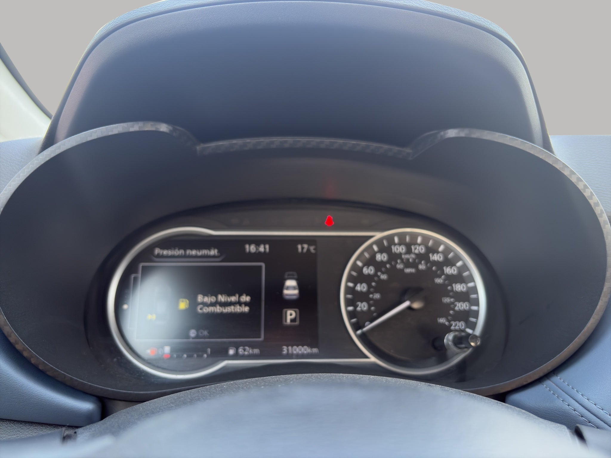 2024 Nissan Versa 4 pts. Exclusive, CVT, a/ac. Aut., piel, f. niebla, f. led, RA-17