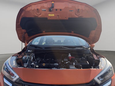 2024 Nissan Versa 4 pts. Exclusive, CVT, a/ac. Aut., piel, f. niebla, f. led, RA-17