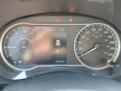 2024 Nissan Versa 4 pts. Advance, CVT, a/ac., f. niebla, RA-16