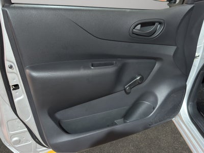 2024 Nissan Comerciales NP300 2 pts. Chas. Cab., TM6