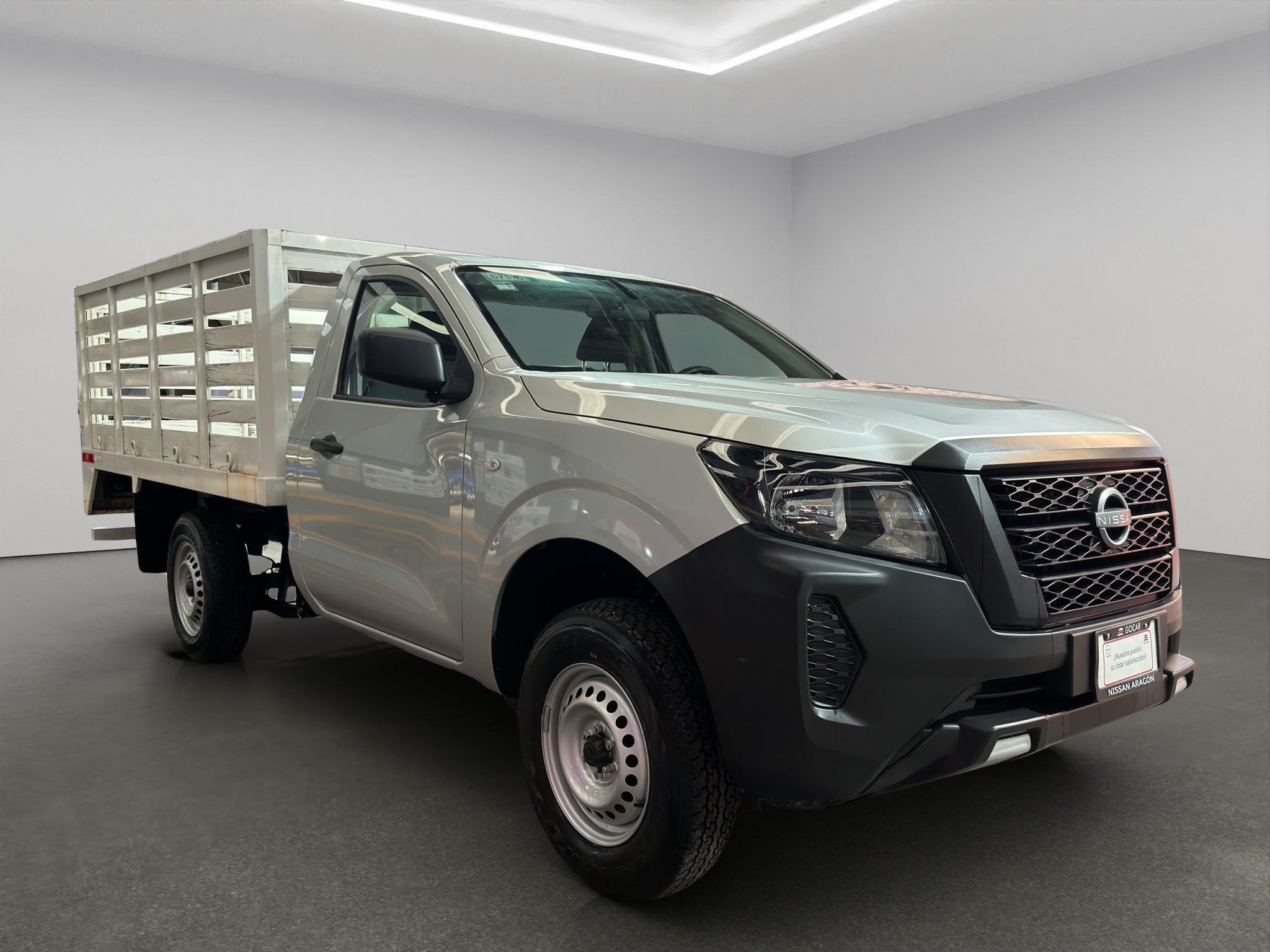 2024 Nissan Comerciales NP300 2 pts. Chas. Cab., TM6