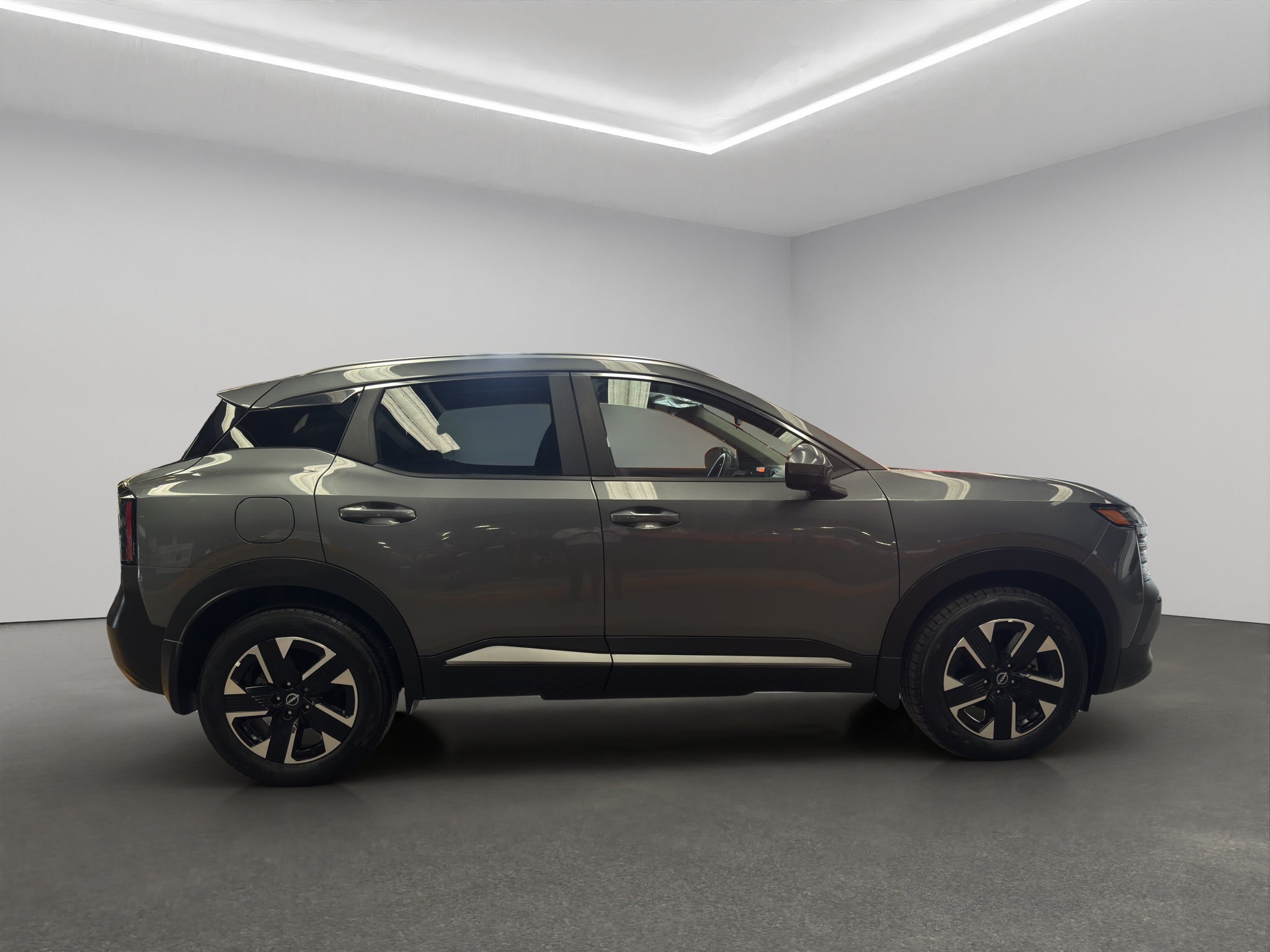 2025 Nissan Kicks VUD 5 pts. Advance, 2.0l, TA, RA-17 (línea nueva)