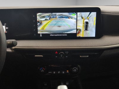2025 Nissan Kicks VUD 5 pts. Advance, 2.0l, TA, RA-17 (línea nueva)