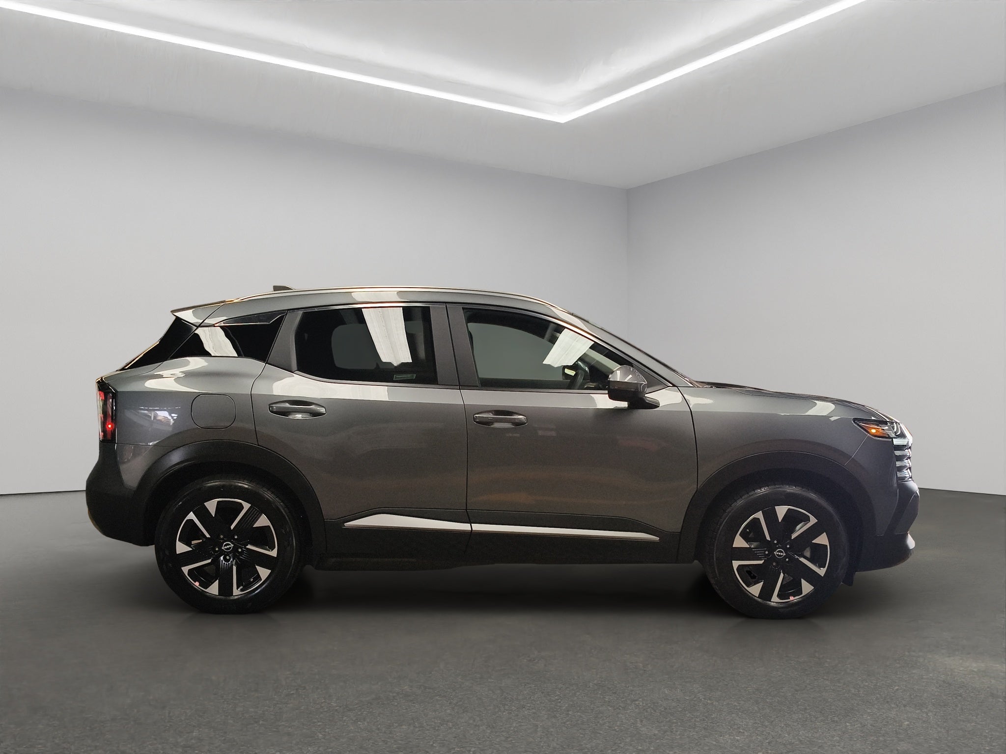 2025 Nissan Kicks VUD 5 pts. Advance, 2.0l, TA, RA-17 (línea nueva)