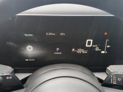 2025 Nissan Kicks VUD 5 pts. Advance, 2.0l, TA, RA-17 (línea nueva)
