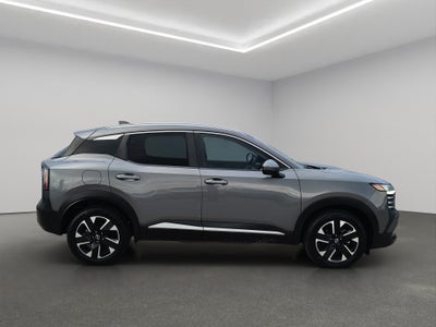 2025 Nissan Kicks VUD 5 pts. Advance, 2.0l, TA, RA-17 (línea nueva)