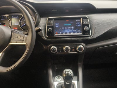 2021 Nissan Kicks VUD 5 pts. Advance, 1.6l, TM5, a/ac., VE, RA-16 (cambio de línea)