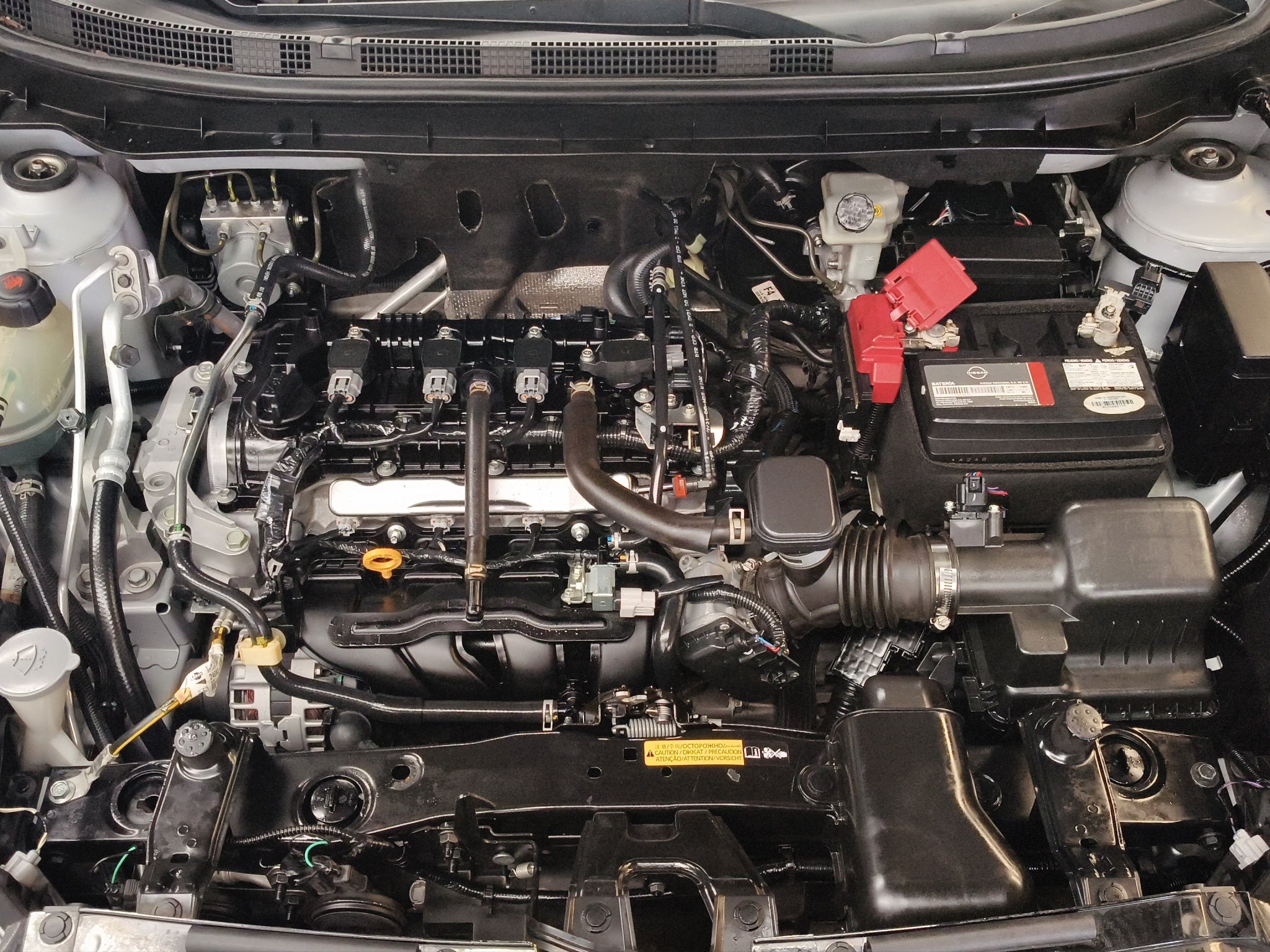 2021 Nissan Kicks VUD 5 pts. Advance, 1.6l, TM5, a/ac., VE, RA-16 (cambio de línea)