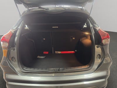 2025 Nissan Kicks VUD 5pts. Play Advance, 1.6l, CVT, RA-17 (línea nueva)