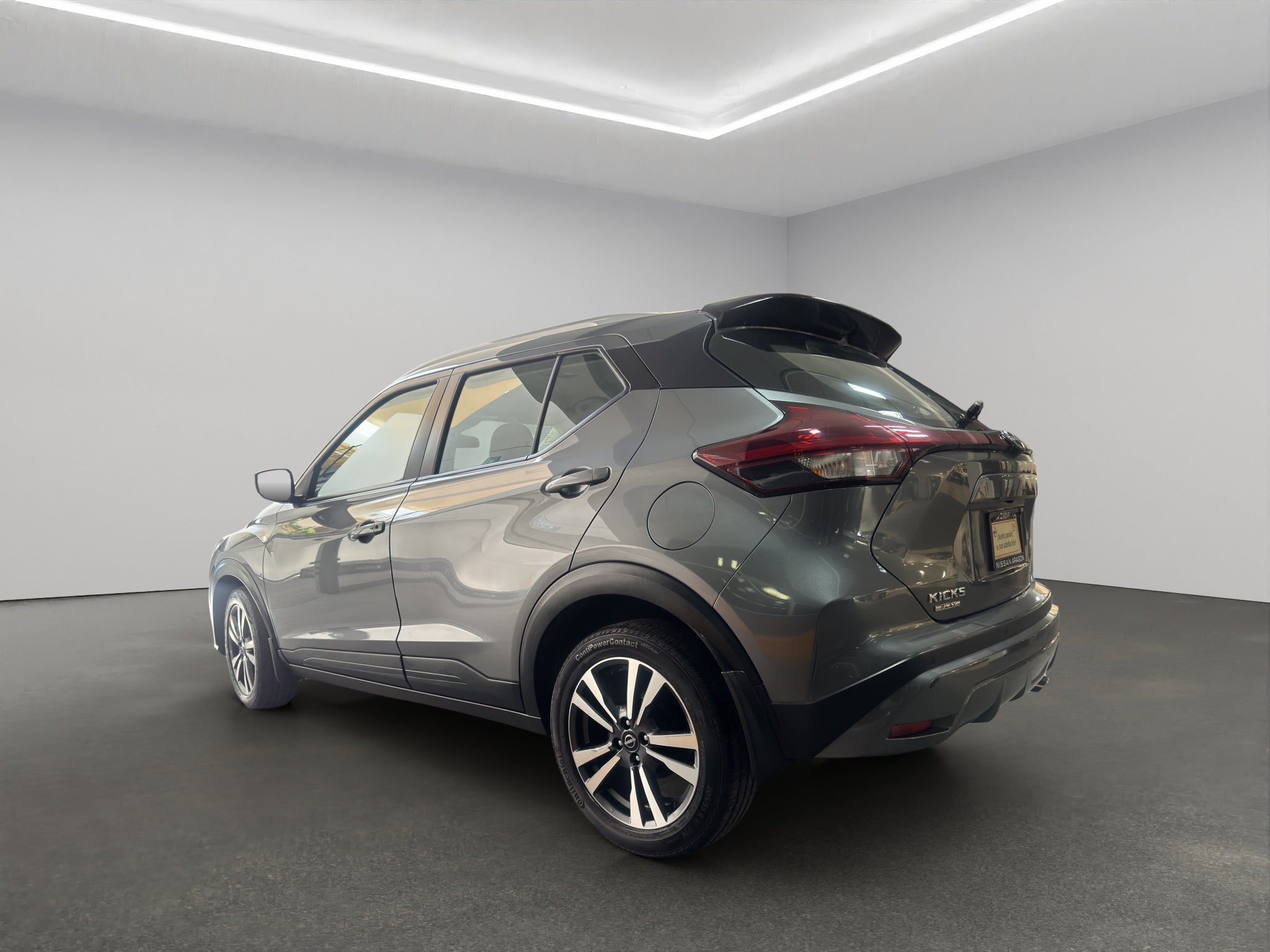 2025 Nissan Kicks VUD 5pts. Play Advance, 1.6l, CVT, RA-17 (línea nueva)