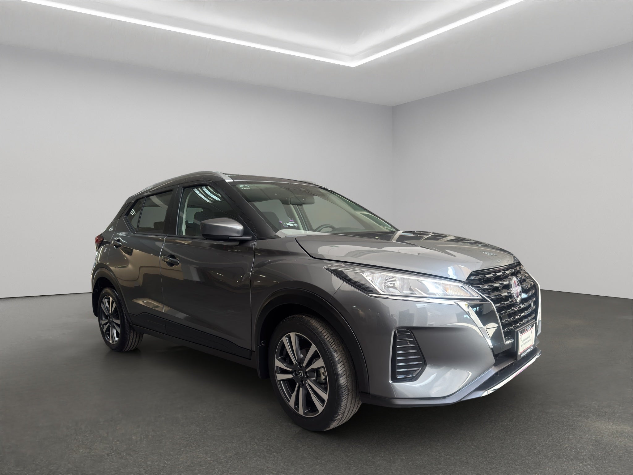 2025 Nissan Kicks VUD 5pts. Play Advance, 1.6l, CVT, RA-17 (línea nueva)