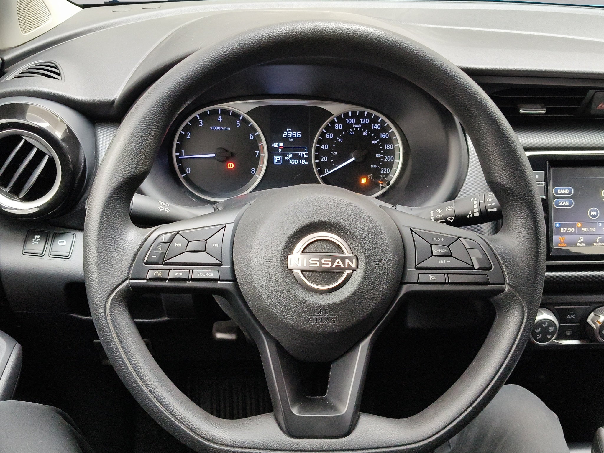 2024 Nissan Kicks VUD 4 pts. Advance, 1.6l, CVT, a/ac., VE, RA-16 (línea anterior)
