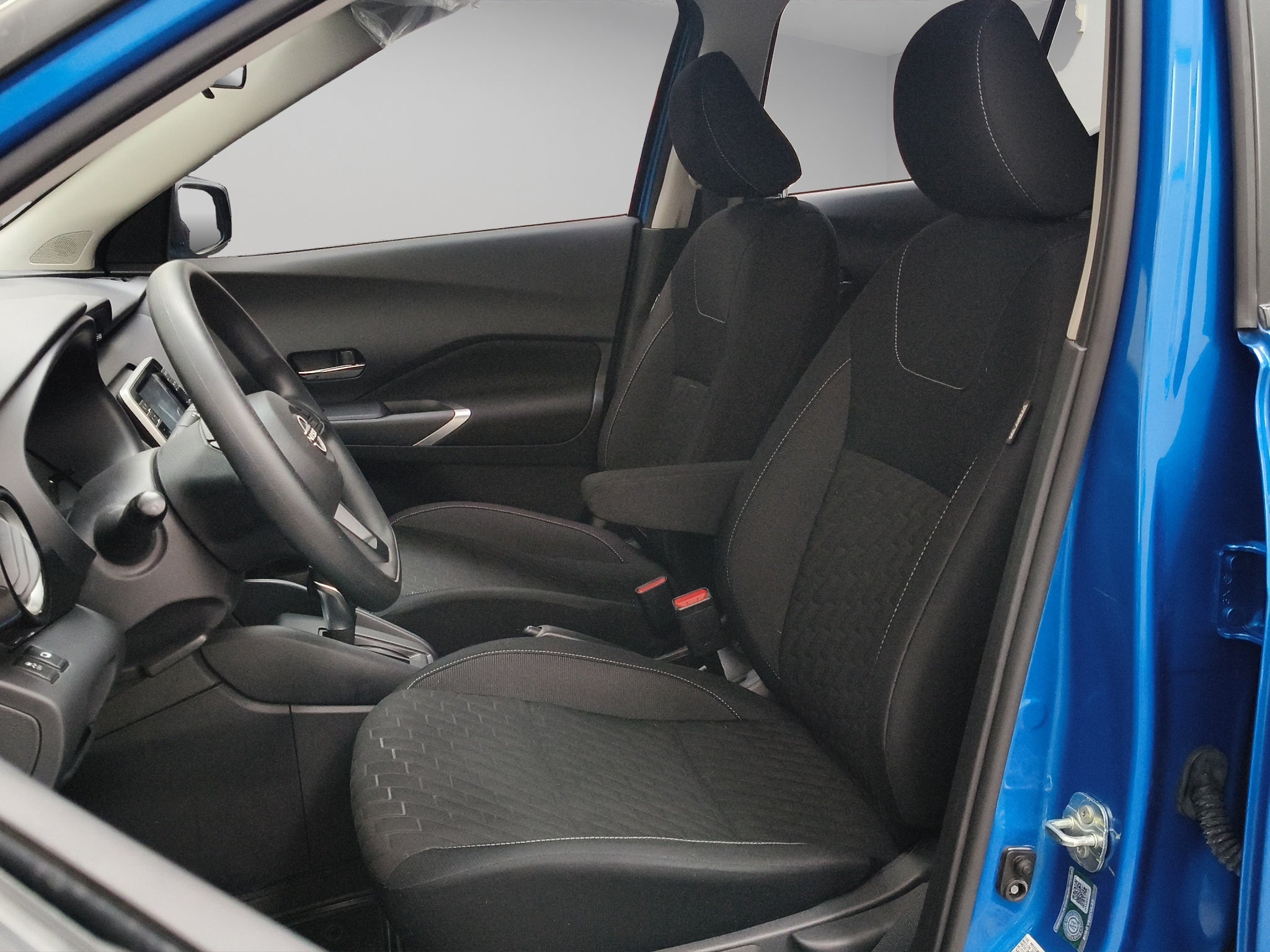 2024 Nissan Kicks VUD 4 pts. Advance, 1.6l, CVT, a/ac., VE, RA-16 (línea anterior)