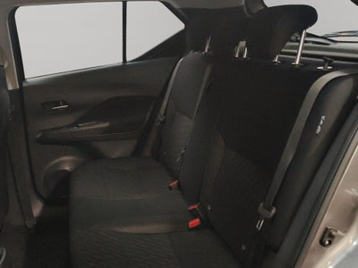 2024 Nissan Kicks VUD 5 pts. Advance, 1.6l, CVT, a/ac., VE, RA-16 (línea anterior)