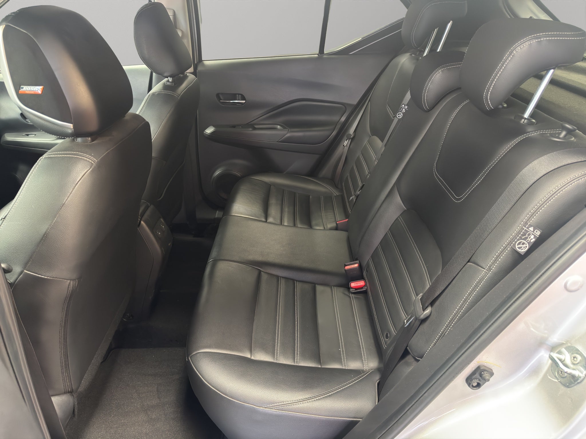 2022 Nissan Kicks VUD 5 pts. Platinum, 1.6l, TA, a/ac. Aut., piel, GPS, RA-18