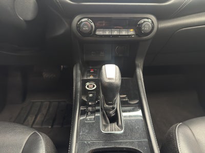 2022 Nissan Kicks VUD 5 pts. Platinum, 1.6l, TA, a/ac. Aut., piel, GPS, RA-18