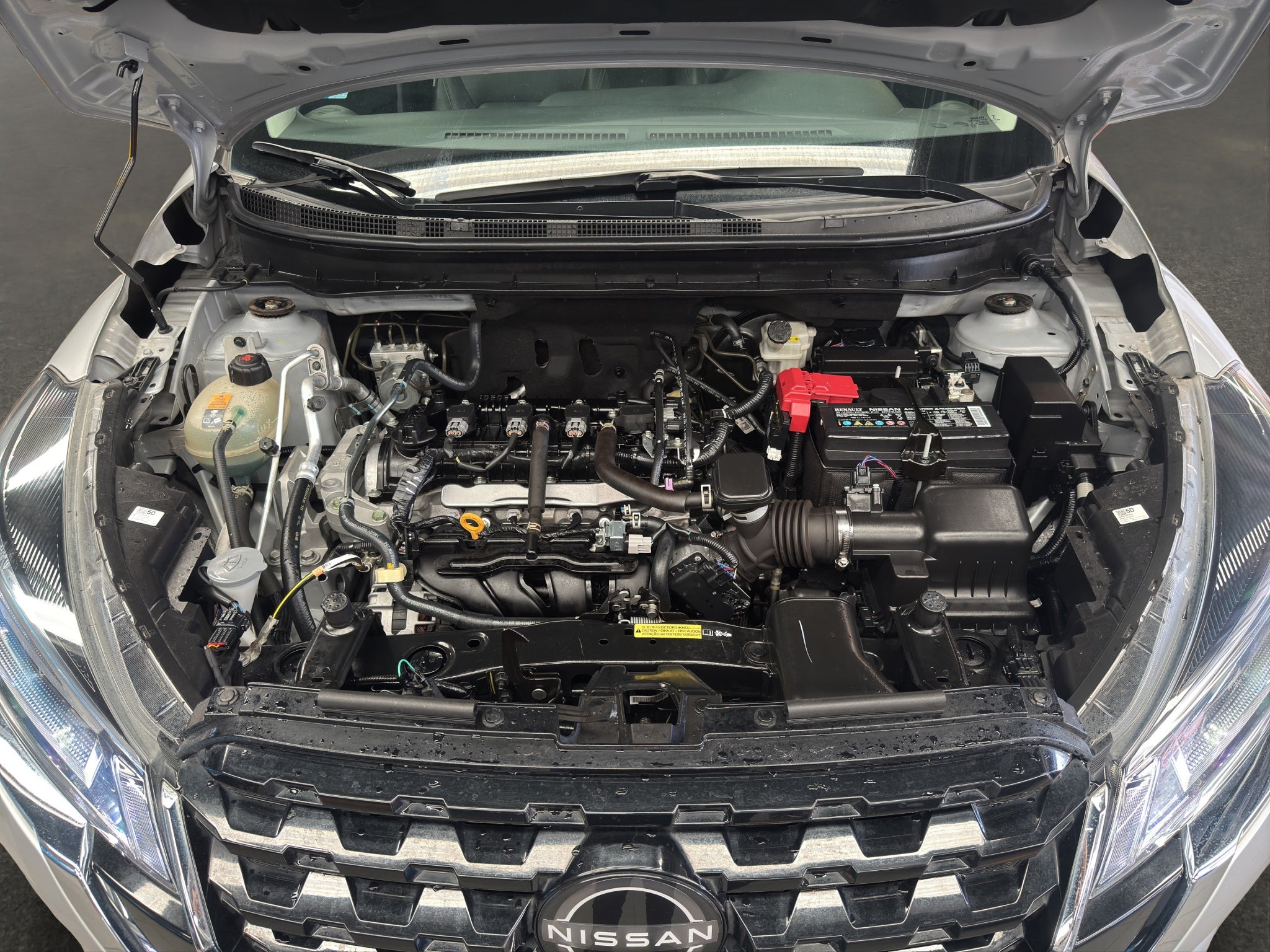 2022 Nissan Kicks VUD 5 pts. Platinum, 1.6l, TA, a/ac. Aut., piel, GPS, RA-18