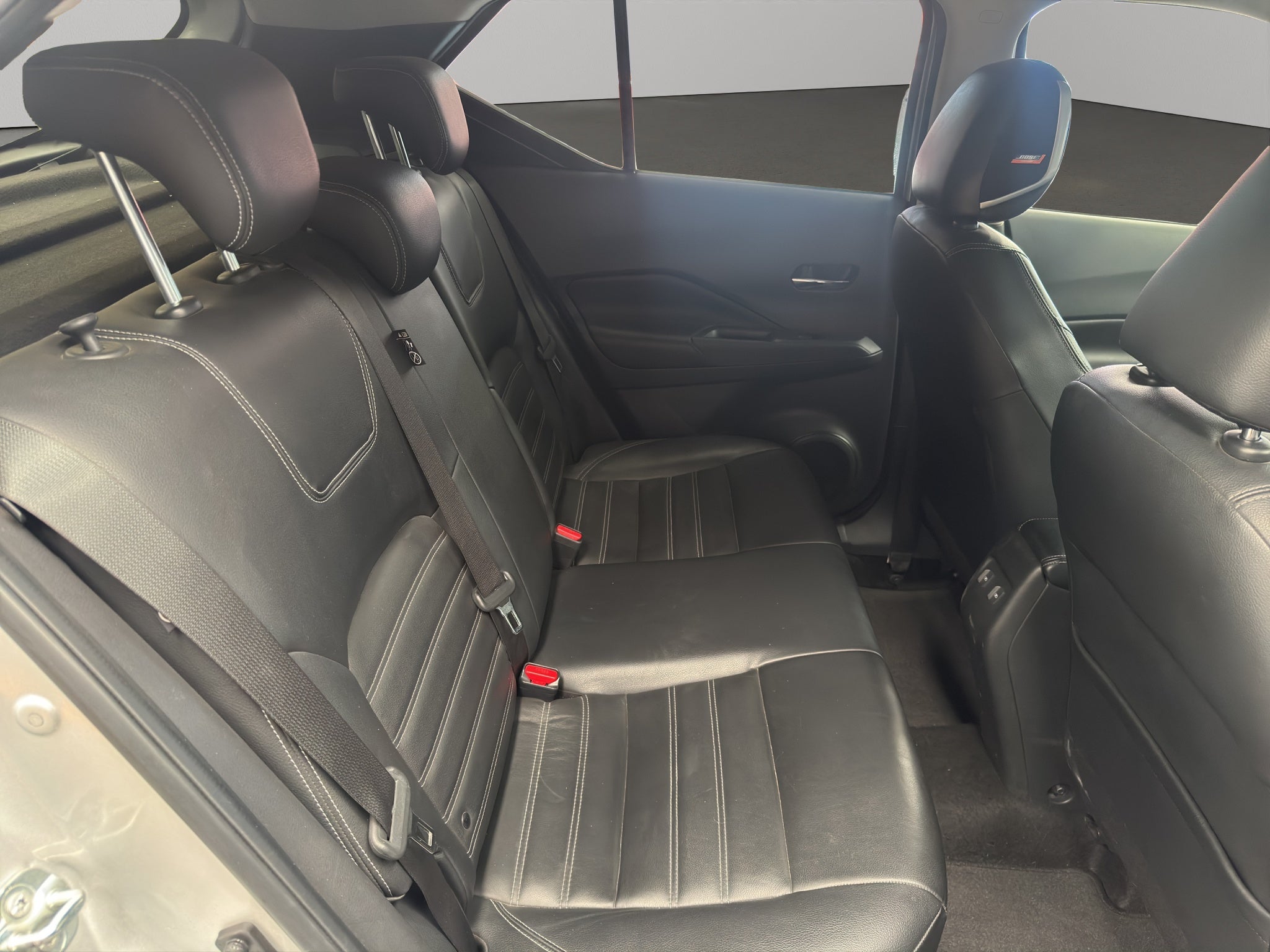 2022 Nissan Kicks VUD 5 pts. Platinum, 1.6l, TA, a/ac. Aut., piel, GPS, RA-18