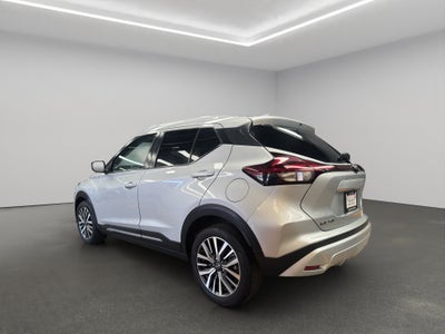 2022 Nissan Kicks VUD 5 pts. Platinum, 1.6l, TA, a/ac. Aut., piel, GPS, RA-18