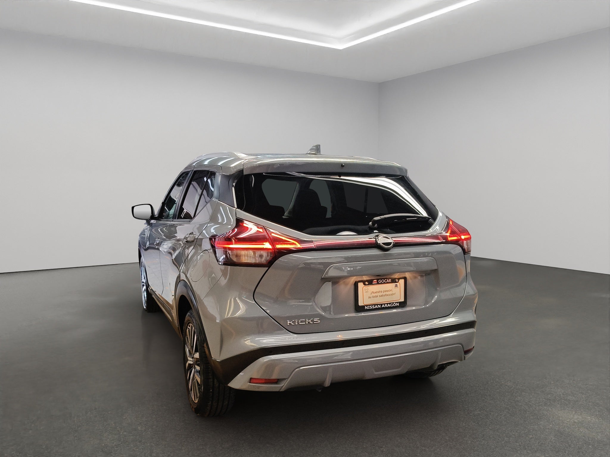 2023 Nissan Kicks VUD 5 pts. Platinum, 1.6l, TA, a/ac. Aut., piel, GPS, RA-18