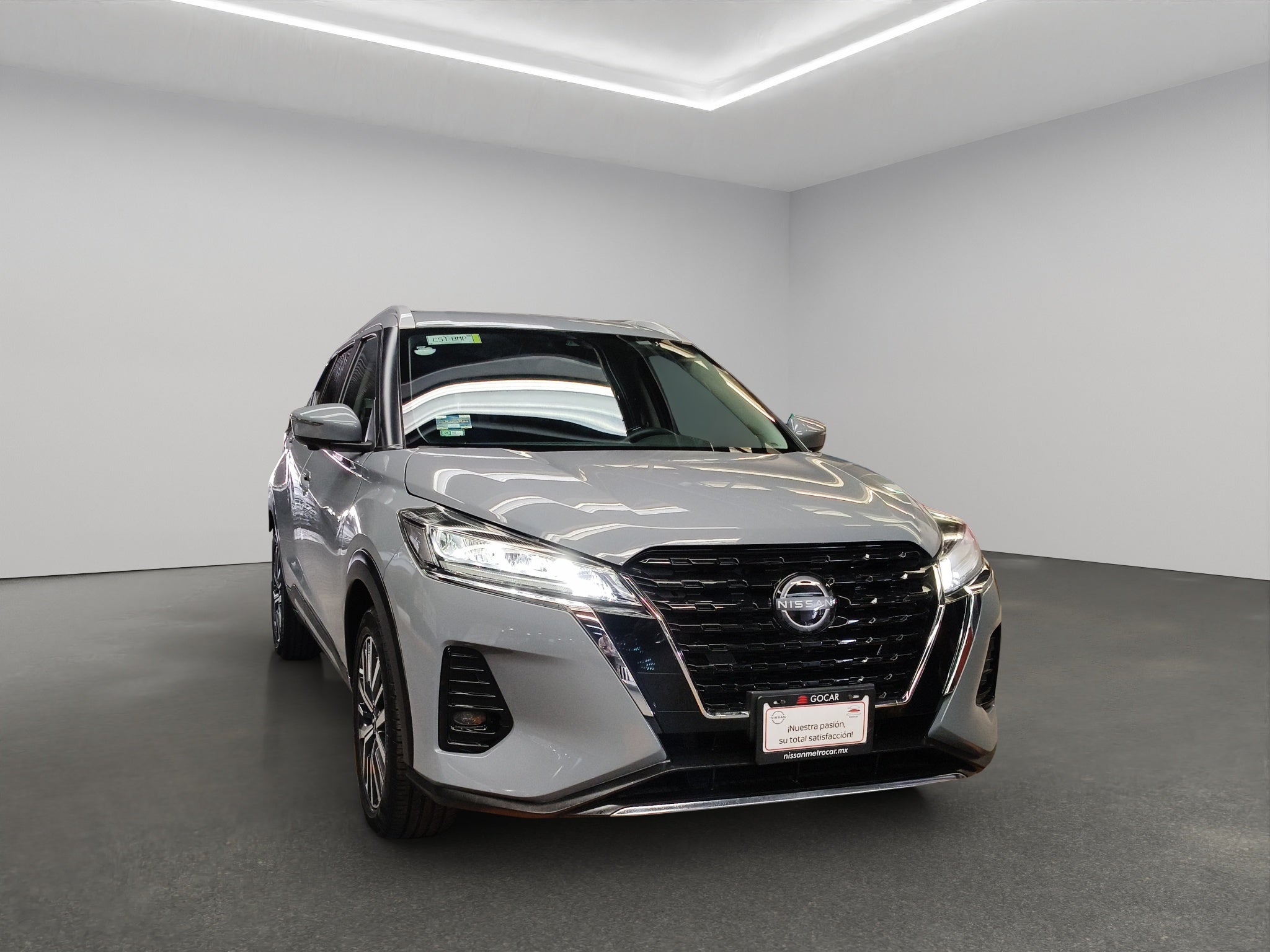 2023 Nissan Kicks VUD 5 pts. Platinum, 1.6l, TA, a/ac. Aut., piel, GPS, RA-18
