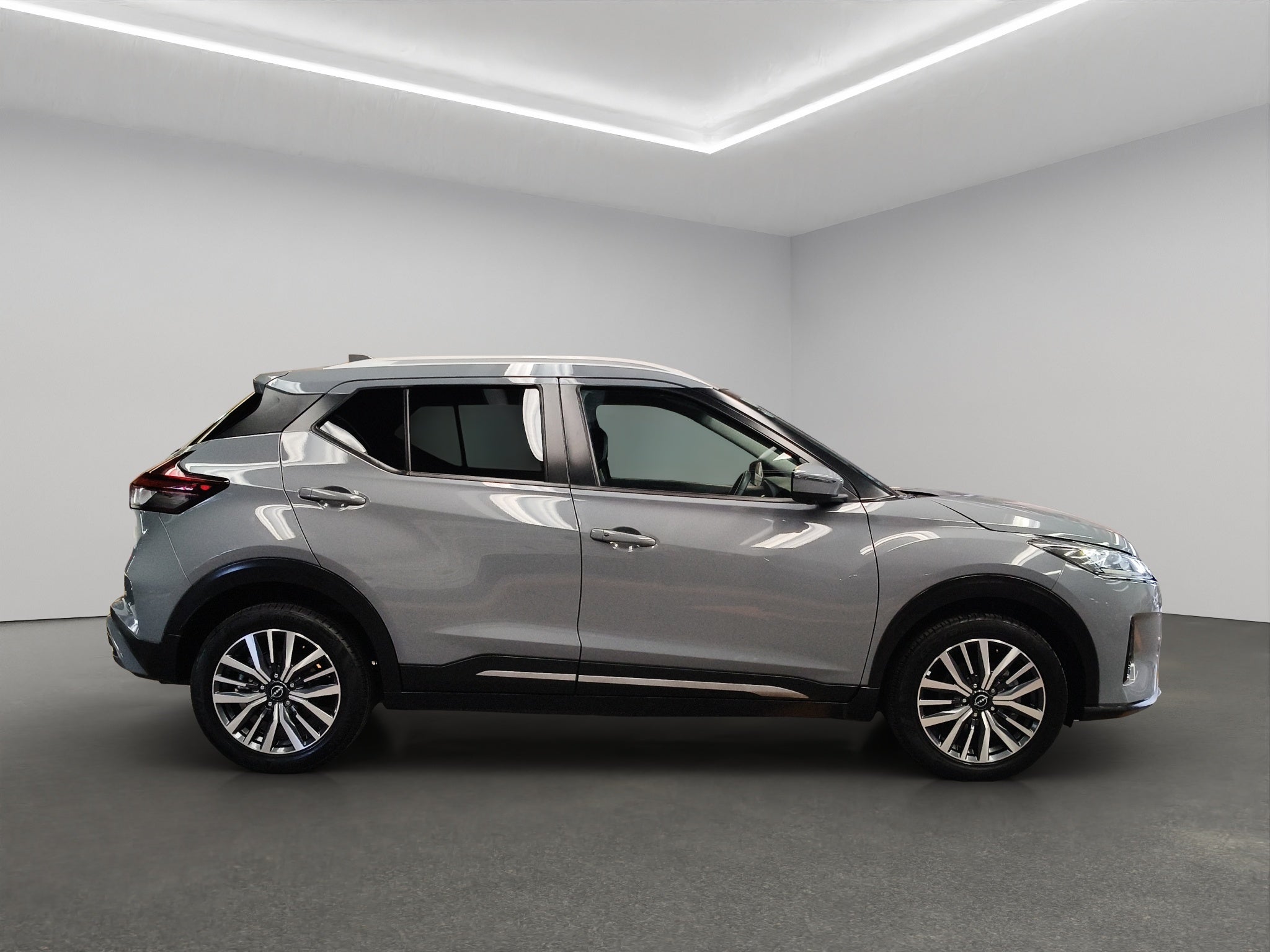 2023 Nissan Kicks VUD 5 pts. Platinum, 1.6l, TA, a/ac. Aut., piel, GPS, RA-18