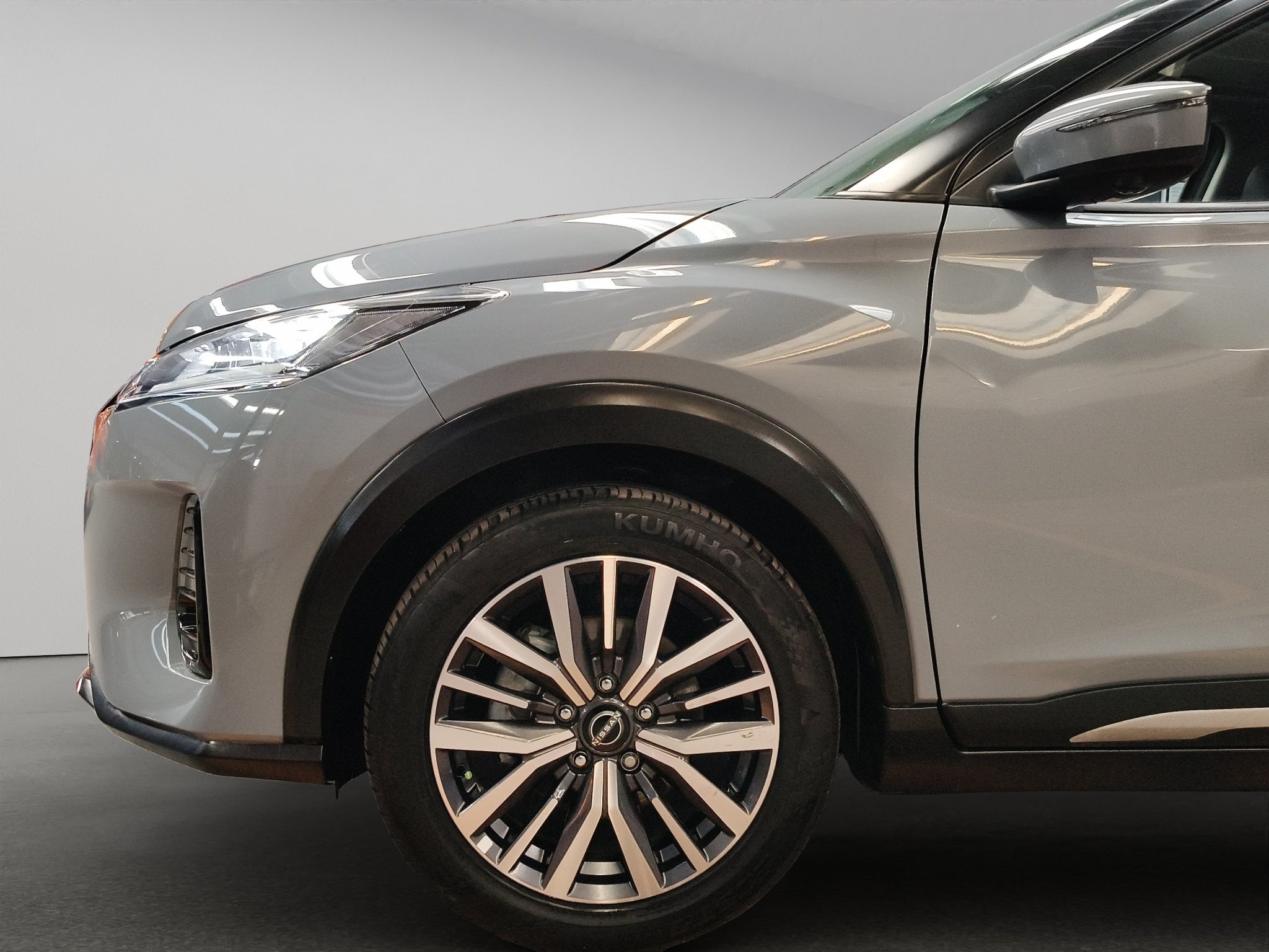 2023 Nissan Kicks VUD 5 pts. Platinum, 1.6l, TA, a/ac. Aut., piel, GPS, RA-18