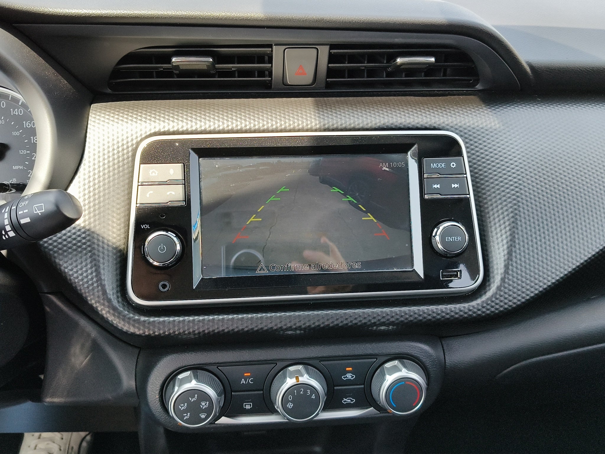 2025 Nissan Kicks VUD 5 pts. Play Advance, 1.6l, CVT, RA-17 (línea nueva)