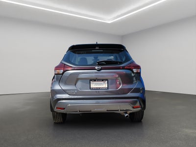 2025 Nissan Kicks VUD 5 pts. Play Advance, 1.6l, CVT, RA-17 (línea nueva)