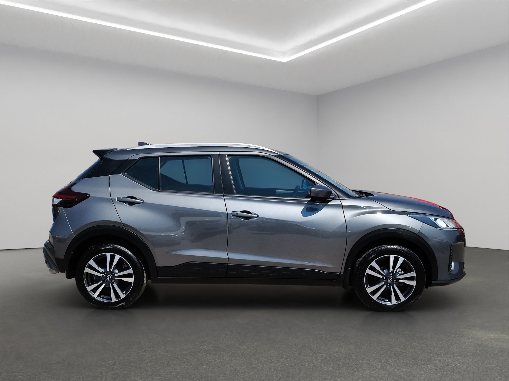 2025 Nissan Kicks VUD 5 pts. Play Advance, 1.6l, CVT, RA-17 (línea nueva)