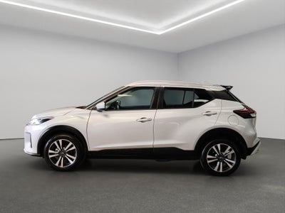 2025 Nissan Kicks VUD 5 pts. Play Advance, 1.6l, CVT, RA-17 (línea nueva)